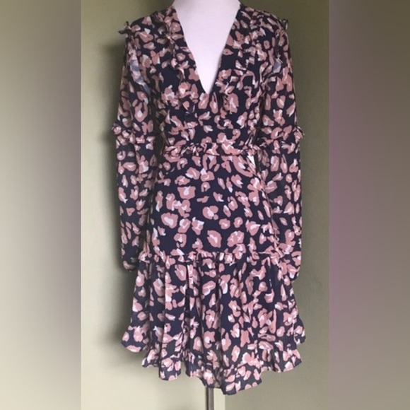 CBR Ruffle Women’s Long sleeve Cutout Back Drawstring V-neck Dress Size Small - Picture 2 of 6